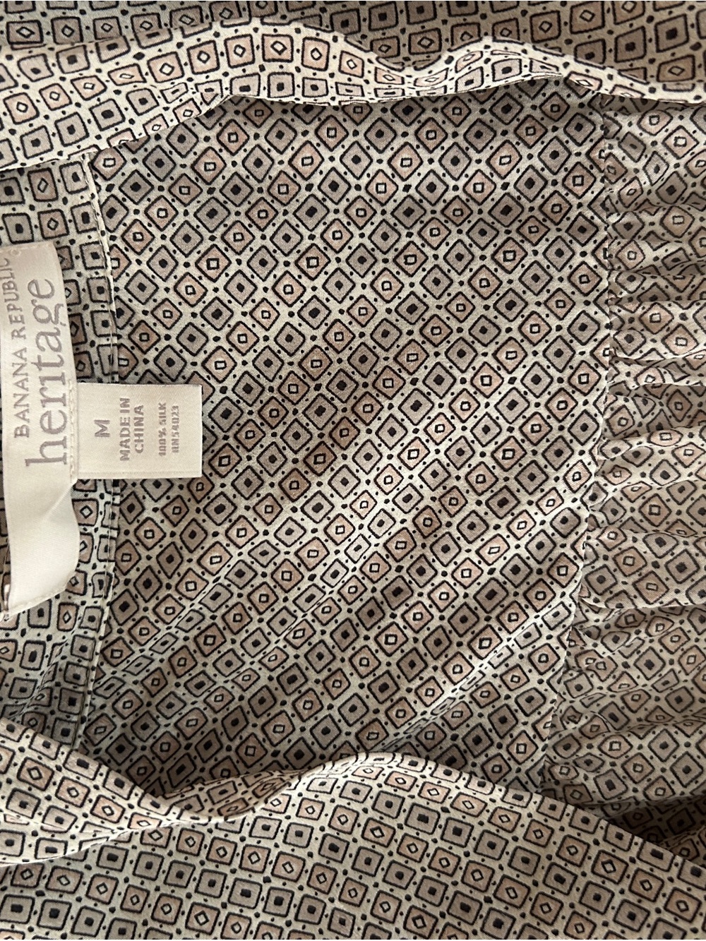 Banana Republic Heritage Sleeveless Cowl Neck Printed Top - Gray - Picture 4 of 5
